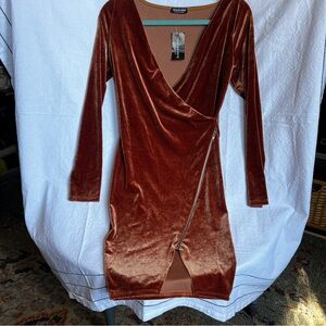 Vintage 90’s Fashion Nova Brown Velvet Dress NWT